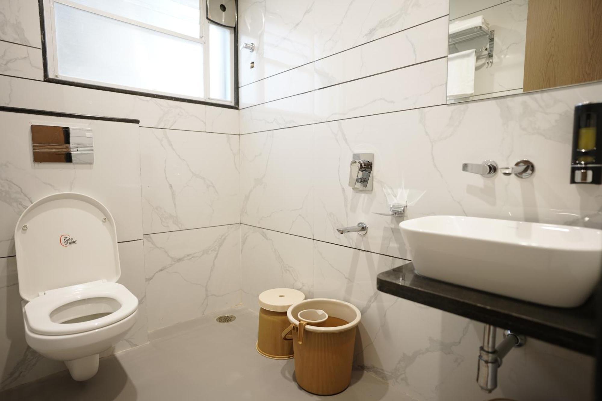 אאורנגבד A Square Executive Hotel מראה חיצוני תמונה