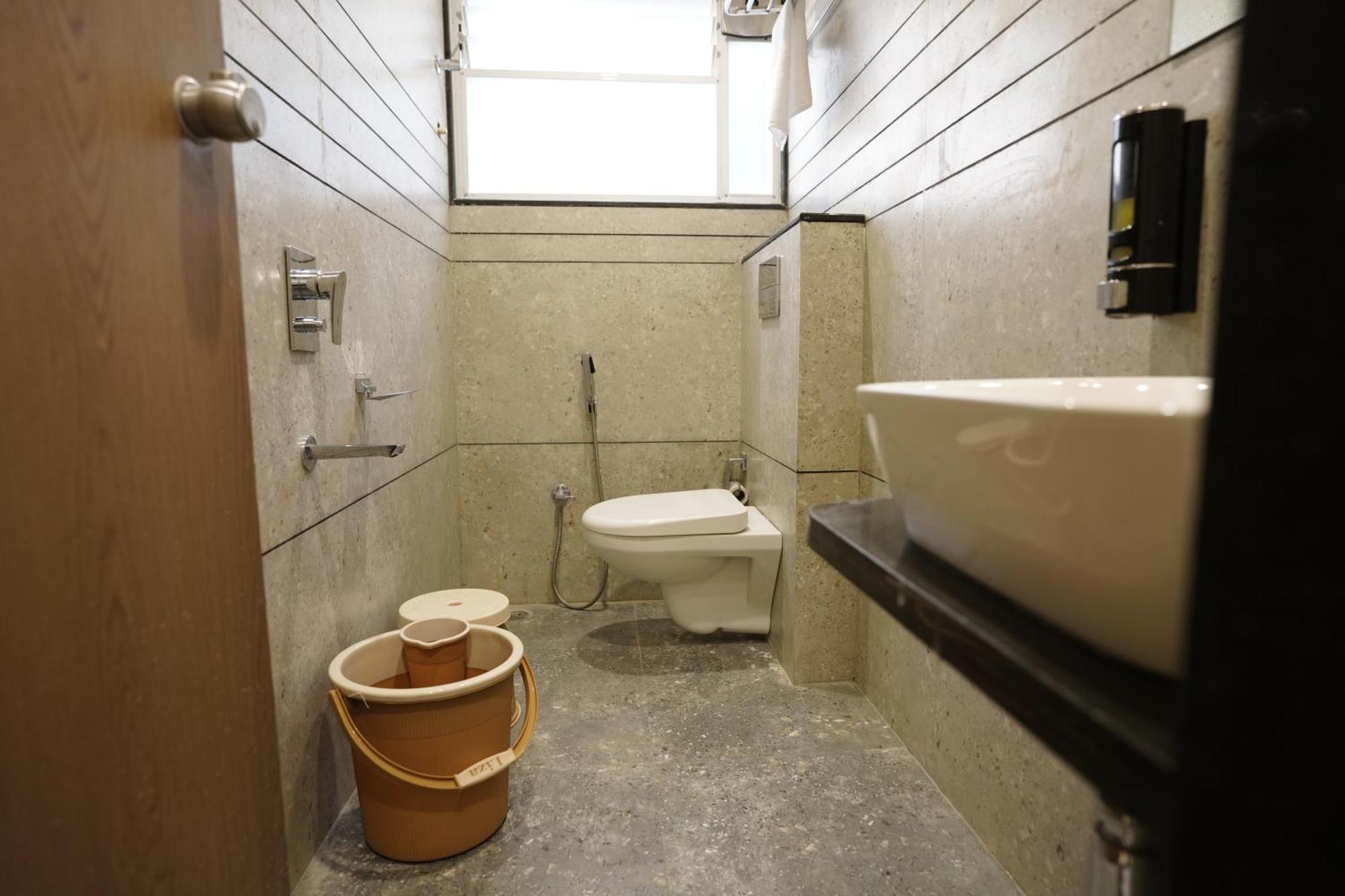 אאורנגבד A Square Executive Hotel מראה חיצוני תמונה
